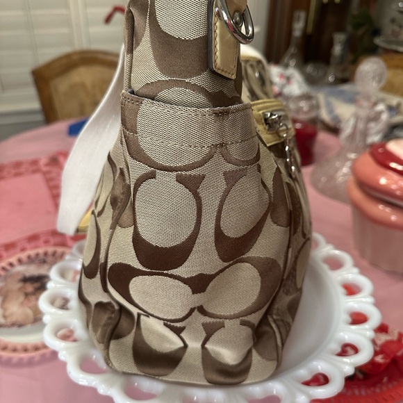 New! Coach Brown Canvas Diaper Bag - Picture 6 of 13